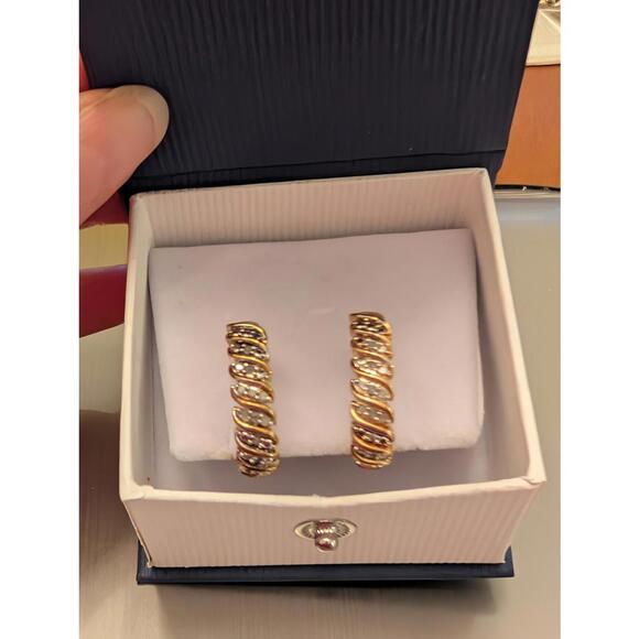 B R Sun Elegant Diamond Hoop Earrings - Picture 7 of 7